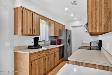 This 2 bedroom, 2 bath home is full of potential & ready for - photo 14