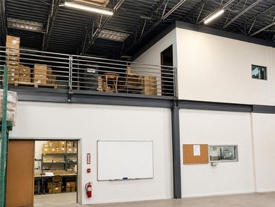 A rare opportunity to own a spacious warehouse in a highly - photo 7