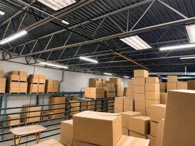A rare opportunity to own a spacious warehouse in a highly - photo 8