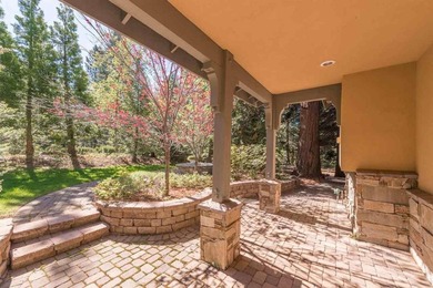 Stunning custom built home with a well thought out floor plan - photo 19