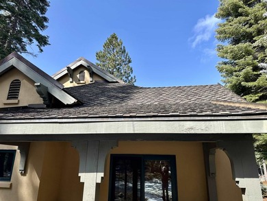 Stunning custom built home with a well thought out floor plan - photo 21