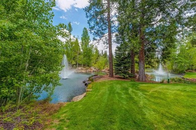 Stunning custom built home with a well thought out floor plan - photo 25