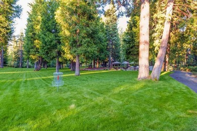 Stunning custom built home with a well thought out floor plan - photo 31