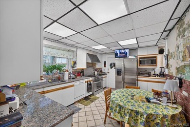 Welcome to 77 Irving Place in New Rochelle. This charming - photo 7