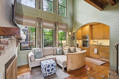 Tucked within the charming Catfiddle Street enclave in the heart - photo 13