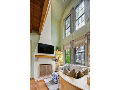 Tucked within the charming Catfiddle Street enclave in the heart - photo 15