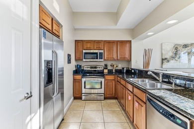 Private Rooftop! Experience breathtaking views of the Emerald - photo 16