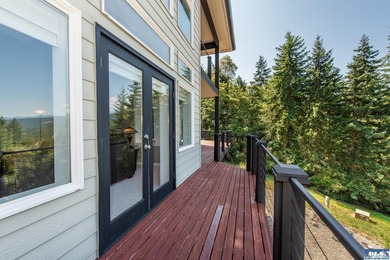 Architectural gem with stunning views of the Olympic Mountains - photo 16