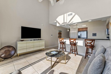 Private Rooftop! Experience breathtaking views of the Emerald - photo 21