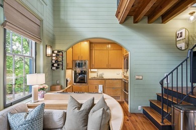 Tucked within the charming Catfiddle Street enclave in the heart - photo 26