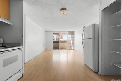 Oahu Island - Salt Lake  Condo For Sale in Honolulu Hawaii