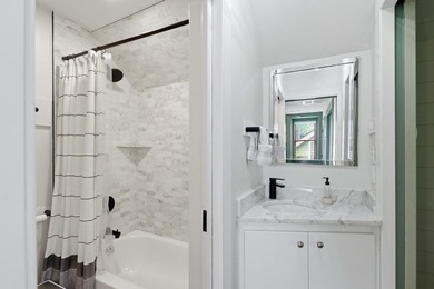Tucked within the charming Catfiddle Street enclave in the heart - photo 35