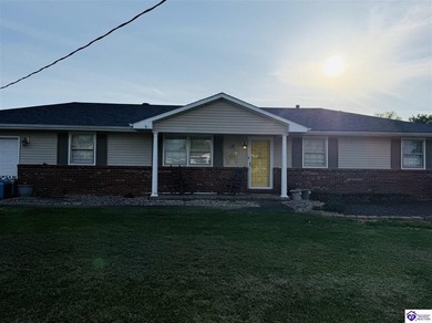 BEAUTIFULLY UPDATED 3 BEDROOM, 1.5 BATH HOME offering comfort - photo 1
