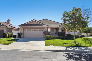Menifee Lakes Home Sale Pending in Menifee California