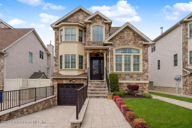 Welcome to 86 West Castor Place, a truly exceptional - photo 1