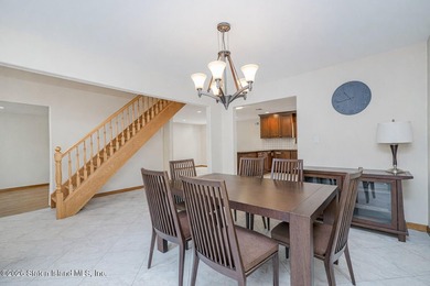 Welcome to 31 4th Court! This stunning 1-family colonial, is - photo 6