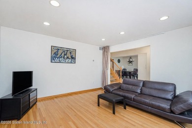 Welcome to 31 4th Court! This stunning 1-family colonial, is - photo 9