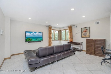 Welcome to 31 4th Court! This stunning 1-family colonial, is - photo 10