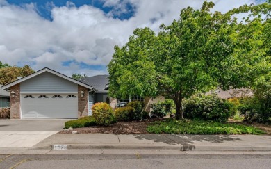 Lake Home Sale Pending in Ashland, Oregon