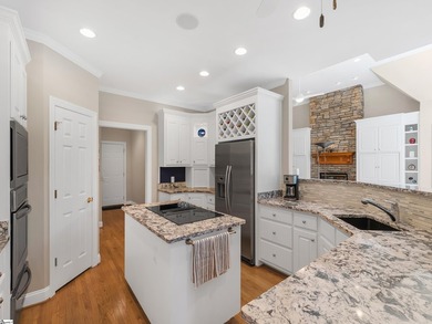 Welcome to 1 Thaxter Way, nestled in the coveted Cliffs Valley - photo 11