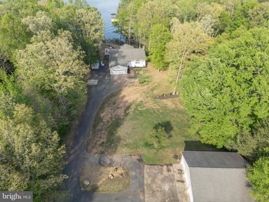 Welcome to your private waterfront escape on the public side of - photo 14