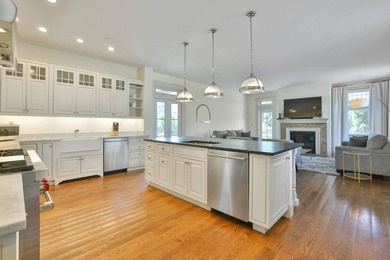 NEW LISTING VILLANOVA HEIGHTS Grand 7-Bd. Shingle-Style Mansion - photo 15