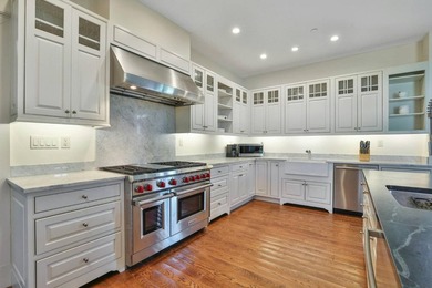 NEW LISTING VILLANOVA HEIGHTS Grand 7-Bd. Shingle-Style Mansion - photo 18