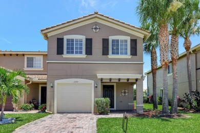 (private lake, pond, creek) Townhome/Townhouse For Sale in Port Saint Lucie Florida