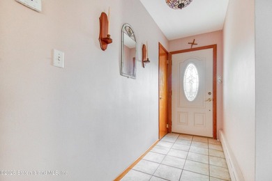 Come see this well maintained 3-bedroom home in the heart of - photo 4