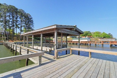 Welcome to your dream lakefront retreat-a stunning brick ranch - photo 7