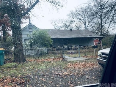 Arkansas River Home For Sale in North Little Rock Arkansas