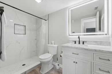 This beautifully remodeled (2024) ground-floor 2-bedroom, 2-bath - photo 18