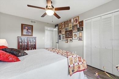 This beautifully remodeled (2024) ground-floor 2-bedroom, 2-bath - photo 20
