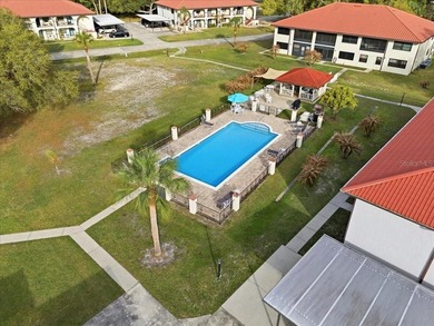 This beautifully remodeled (2024) ground-floor 2-bedroom, 2-bath - photo 25