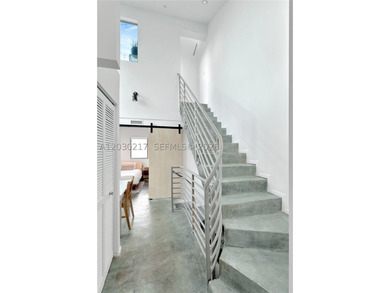 This exclusive and private residence gives you the opportunity - photo 29