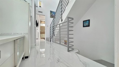 This exclusive and private residence gives you the opportunity - photo 39