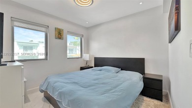 This exclusive and private residence gives you the opportunity - photo 41