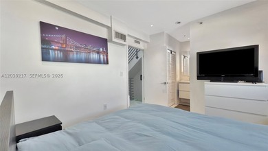 This exclusive and private residence gives you the opportunity - photo 42