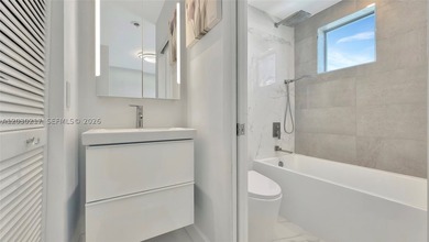 This exclusive and private residence gives you the opportunity - photo 43