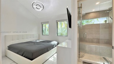This exclusive and private residence gives you the opportunity - photo 44