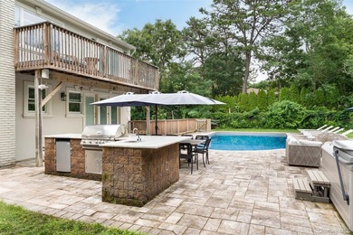 Discover an exceptional offering in the Hamptons-this - photo 44