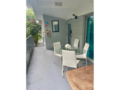 This exclusive and private residence gives you the opportunity - photo 52