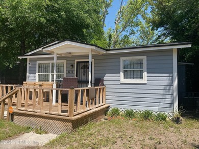 Back on market at no fault to seller. Short sale; bank approval - photo 2