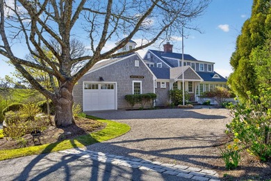 Nestled in an elevated position overlooking Chatham Seaside - photo 3