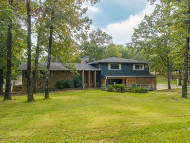 Lake Hamilton Home For Sale in Hot Springs Arkansas