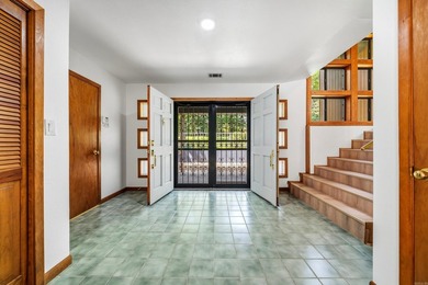 No crowded lot lines with this beautifully maintained 3-bedroom - photo 2