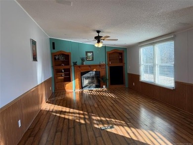 Hilldale Area-Home within walking distance from High School!