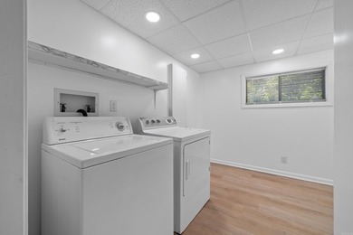 No crowded lot lines with this beautifully maintained 3-bedroom - photo 7