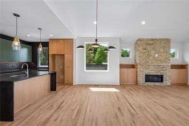 Spectacular, one-of-a kind home overlooking the 14th hole of the - photo 11