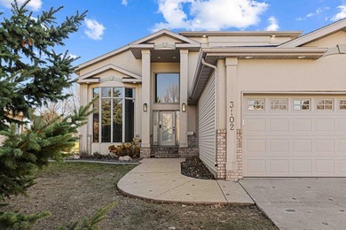LOCATION, LOCATION, LOCATION!! Charming one-owner home on Lake - photo 5